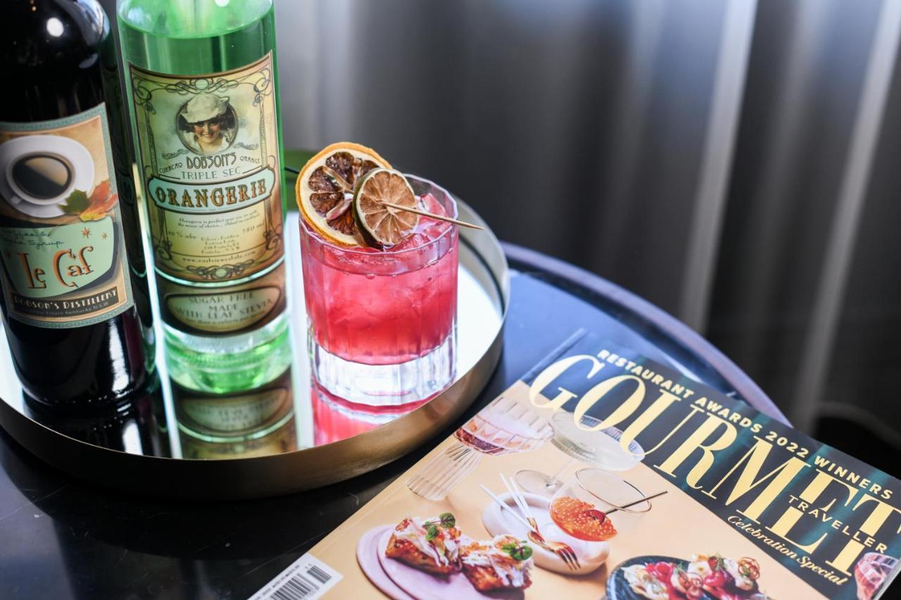 Powerhouse Hotel Tamworth By Rydges Extérieur photo A cocktail with a bottle of Orangette