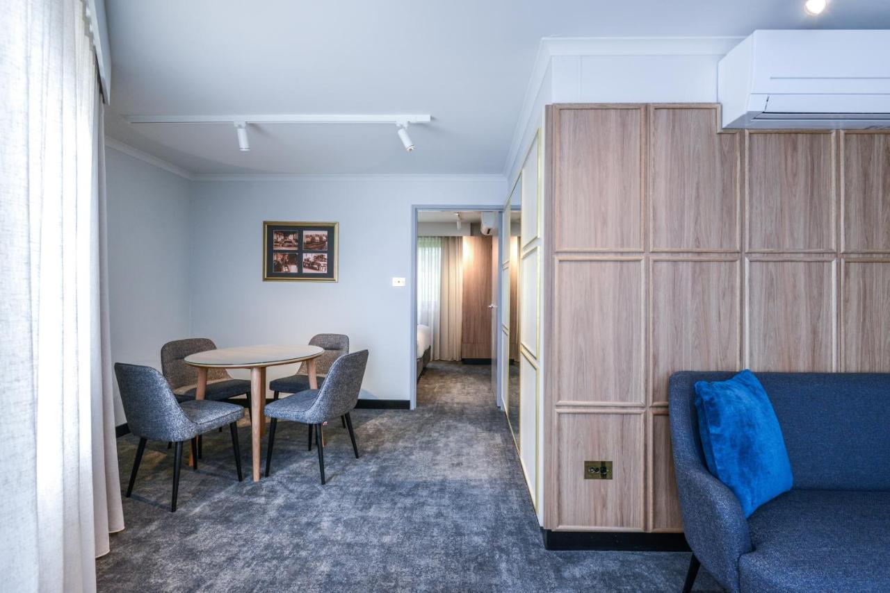Powerhouse Hotel Tamworth By Rydges Extérieur photo A suite at the hotel